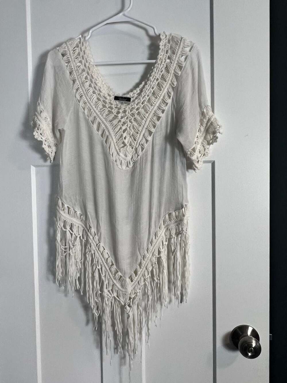Vivid Bohemian White Crochet Fringe Hem Pullover Top